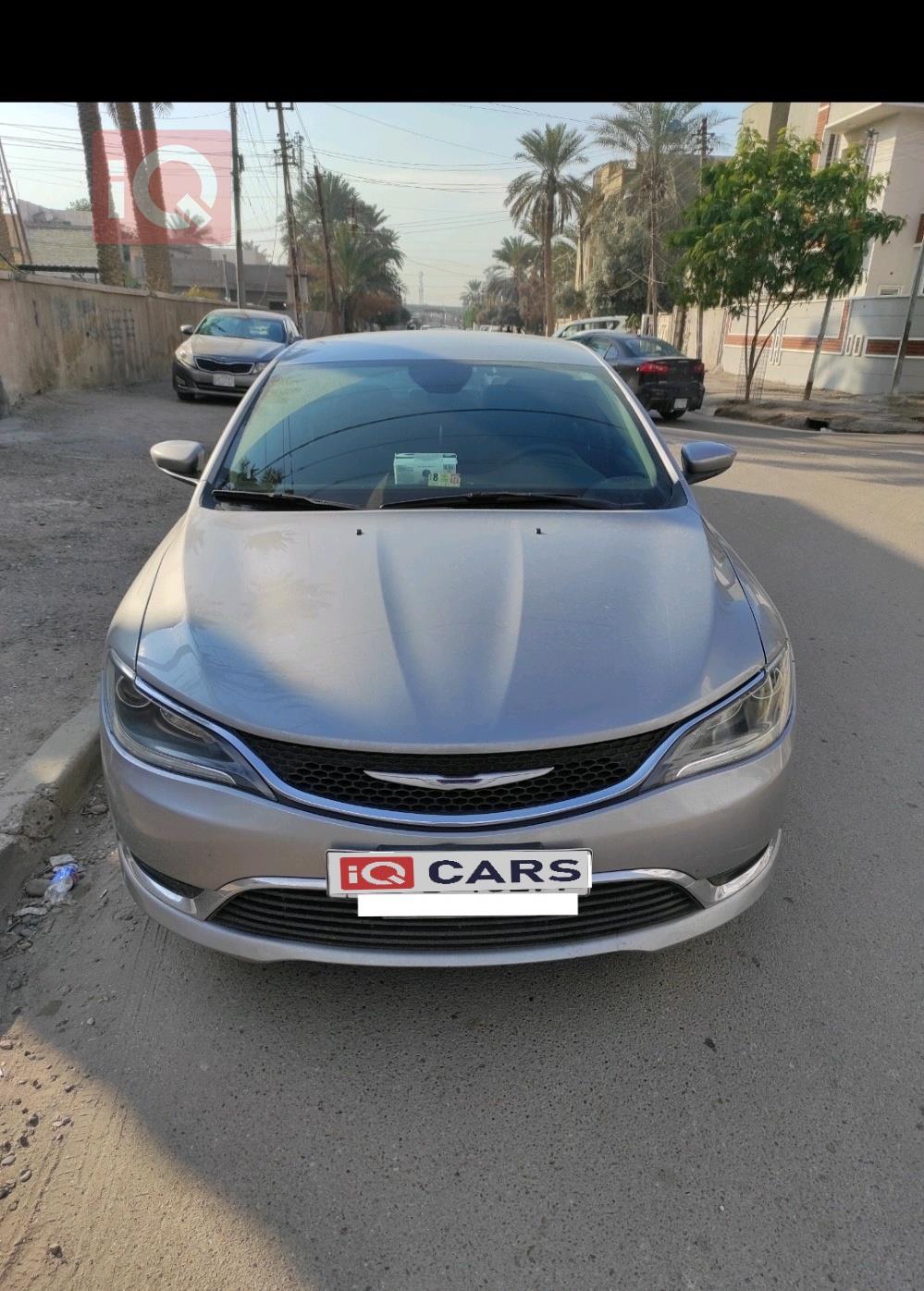 كرايسلر 200